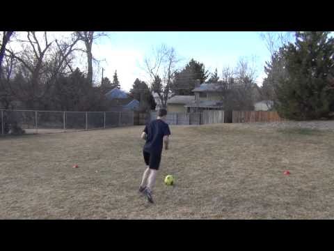 Soccer Moves – The Cruyff Turn