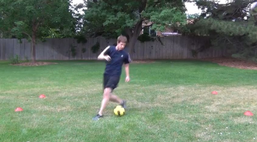 Soccer Moves – The Stepover Turn